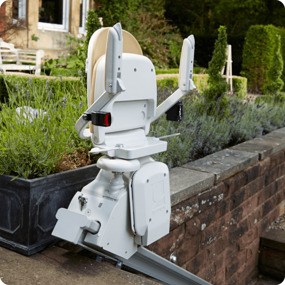 Outdoor stairlift